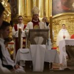 Bazylika Katedralna w Kielcach. Uroczysta Msza Wieczerzy Pańskiej / Robert Felczak / Radio Kielce