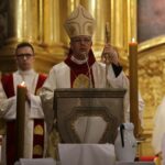 Bazylika Katedralna w Kielcach. Uroczysta Msza Wieczerzy Pańskiej / Robert Felczak / Radio Kielce