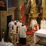 Bazylika Katedralna w Kielcach. Uroczysta Msza Wieczerzy Pańskiej / Robert Felczak / Radio Kielce