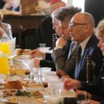 Kielce. Wielkanocne śniadanie dla bezdomnych, ubogich i samotnych / Robert Felczak / Radio Kielce