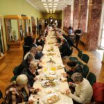 Kielce. Wielkanocne śniadanie dla bezdomnych, ubogich i samotnych / Robert Felczak / Radio Kielce