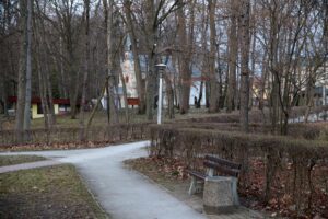 Park Zdrojowy w Busku-Zdroju - kaplica św. Anny, tzw. kościółek zdrojowy / Robert Felczak / Radio Kielce