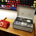 26.04.2017 Kielce. Wystawa „Wszystkie śluby mojej Mamy” w Dworku Laszczyków / Jarosław Kubalski / Radio Kielce