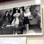 26.04.2017 Kielce. Wystawa „Wszystkie śluby mojej Mamy” w Dworku Laszczyków / Jarosław Kubalski / Radio Kielce