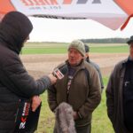 „Interwencja”. Rolnicy z Podlesia skarżą się, że odszkodowania za zniszczone przez dziki uprawy i łąki są zbyt niskie. / Krzysztof Bujnowicz / Radio Kielce