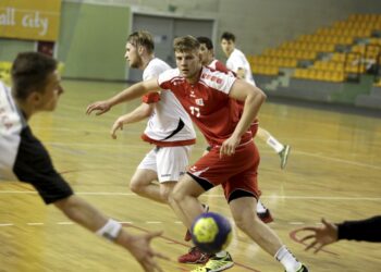 02.04.2016 Kielce. Towarzyski mecz juniorów Polska - Szwajcaria. / Jarosław Kubalski / Radio Kielce