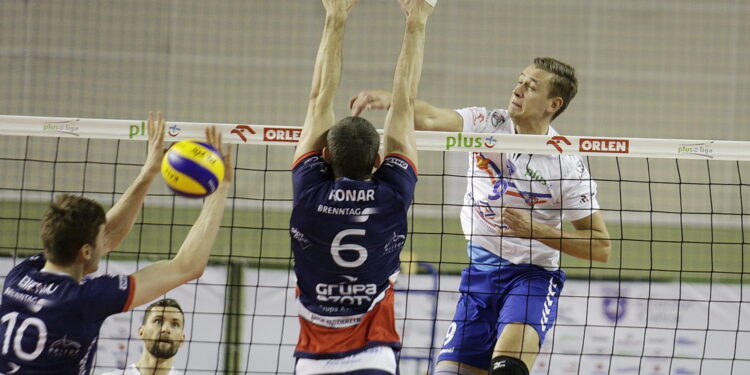 12.03.2017 Kielce. Siatkówka. Plus Liga. Mecz Effector Kielce - ZAKSA Kędzierzyn - Koźle. / Jarosław Kubalski / Radio Kielce