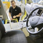 31.03.2017 Kutno. AMZ Kutno. Produkcja zabudów specjalnych samochodów użytkowych. / Jarosław Kubalski / Radio Kielce