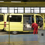 31.03.2017 Kutno. AMZ Kutno. Produkcja zabudów specjalnych samochodów użytkowych. / Jarosław Kubalski / Radio Kielce