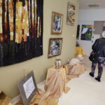 08.04.2017 Kielce. Giełda prac uczniowskich w Zespole Państwowych Szkół Plastycznych w Kielcach. / Jarosław Kubalski / Radio Kielce