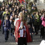 08.04.2017 Kielce. 32. Światowy Dzień Młodzieży diecezji kieleckiej. Biskup Jan Piotrowski. / Jarosław Kubalski / Radio Kielce