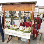 09.04.2017 Chmielnik. Niedziela Palmowa. Jarmark wielkanocny. / Jarosław Kubalski / Radio Kielce