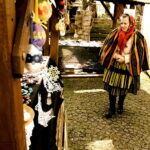 09.04.2017 Kielce. Kiermasz wielkanocny przed Dworkiem Laszczyków. / Jarosław Kubalski / Radio Kielce