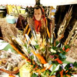 09.04.2017 Kielce. Kiermasz wielkanocny przed Dworkiem Laszczyków. / Jarosław Kubalski / Radio Kielce