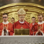 09.04.2017 Kielce. Niedziela Palmowa w katedrze. Biskup Kazimierz Ryczan. / Jarosław Kubalski / Radio Kielce