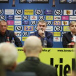 11.04.2017 Kielce. Dieter Burdenski, prezydent Wojciech Lubawski i Krzysztof Zając podczas konferencji prasowej dotyczącej sprzedaży przez miasto klubu Korona Kielce. / Jarosław Kubalski / Radio Kielce