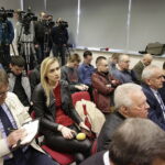 11.04.2017 Kielce. Dieter Burdenski, prezydent Wojciech Lubawski i Krzysztof Zając podczas konferencji prasowej dotyczącej sprzedaży przez miasto klubu Korona Kielce. / Jarosław Kubalski / Radio Kielce