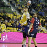 12.04.2017 Kielce. Piłka ręczna. Puchar Polski, półfinał. Mecz Vive Tauron Kielce - Gwardia opole. Julen Aginagalde. / Jarosław Kubalski / Radio Kielce