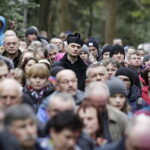 14.04.2017 Droga Krzyżowa z Nowej Słupi na Święty Krzyż. / Jarosław Kubalski / Radio Kielce