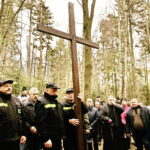 14.04.2017 Droga Krzyżowa z Nowej Słupi na Święty Krzyż. / Jarosław Kubalski / Radio Kielce