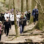 14.04.2017 Droga Krzyżowa z Nowej Słupi na Święty Krzyż. / Jarosław Kubalski / Radio Kielce