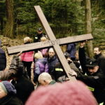 14.04.2017 Droga Krzyżowa z Nowej Słupi na Święty Krzyż. / Jarosław Kubalski / Radio Kielce