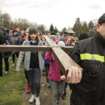 14.04.2017 Droga Krzyżowa z Nowej Słupi na Święty Krzyż. / Jarosław Kubalski / Radio Kielce