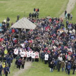 14.04.2017 Droga Krzyżowa z Nowej Słupi na Święty Krzyż. / Jarosław Kubalski / Radio Kielce