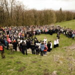 14.04.2017 Droga Krzyżowa z Nowej Słupi na Święty Krzyż. / Jarosław Kubalski / Radio Kielce