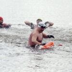 17.04.2017 Strawczyn. Morsy kąpią się w zalewie. / Jarosław Kubalski / Radio Kielce