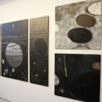 19.04.2017 Kielce. Oliwia Hildebrandt, "Malarstwo. Czas. Przestrzeń. Kamień". Wystawa w DŚT. / Jarosław Kubalski / Radio Kielce