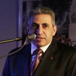21.04.2017 Kielce. Ambasador Armenii Edgar Ghazaryan podczas wizyty w "Plastyku". Wystawa dotycząca masakry Ormian. / Jarosław Kubalski / Radio Kielce