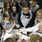 21.04.2017 Kielce. UJK. Wydział Lekarski i Nauk o Zdrowiu. Dzień otwarty. / Jarosław Kubalski / Radio Kielce