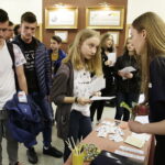 22.04.2017 Kielce. Piknik Edukacyjny w Liceum Ogólnokształcącym nr VI im. Juliusza Słowackiego / Jarosław Kubalski / Radio Kielce