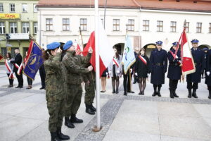 24.04.2017 Kielce. Marsz Katyński rozpoczął obchody Tygodnia Katyńskiego. / Jarosław Kubalski / Radio Kielce