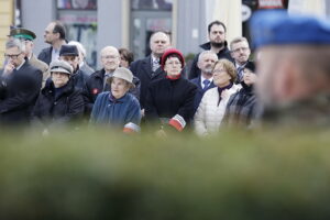 24.04.2017 Kielce. Marsz Katyński rozpoczął obchody Tygodnia Katyńskiego. / Jarosław Kubalski / Radio Kielce