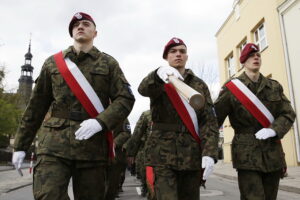 24.04.2017 Kielce. Marsz Katyński rozpoczął obchody Tygodnia Katyńskiego. / Jarosław Kubalski / Radio Kielce