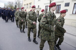 24.04.2017 Kielce. Marsz Katyński rozpoczął obchody Tygodnia Katyńskiego. / Jarosław Kubalski / Radio Kielce