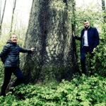 27.04.2017 Oblęgorek.  Wnukowie Henryka Sienkiewicza Anna Dziewanowska i Michał Sienkiewicz. / Jarosław Kubalski / Radio Kielce