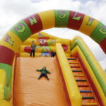 30.04.2017 Podzamcze Chęcińskie. Rozpoczęcie sezonu turystycznego. / Jarosław Kubalski / Radio Kielce