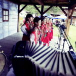 30.04.2017 Tokarnia. II Festiwal Smaków w Parku Etnograficznym. / Jarosław Kubalski / Radio Kielce