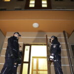 31.01.2017 Kielce. Policja wyjaśnia okoliczności tragedii, do jakiej doszło dziś w jednym z mieszkań w bloku przy ulicy Daszyńskiego / Jarosław Kubalski / Radio Kielce