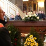 Bazylika Katedralna w Kielcach. Pogrzeb Jana Wilczyńskiego, prezesa Miejskiego Przedsiębiorstwa Energetyki Cieplnej w Kielcach / Robert Felczak / Radio Kielce