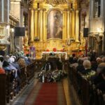 Bazylika Katedralna w Kielcach. Pogrzeb Jana Wilczyńskiego, prezesa Miejskiego Przedsiębiorstwa Energetyki Cieplnej w Kielcach / Robert Felczak / Radio Kielce