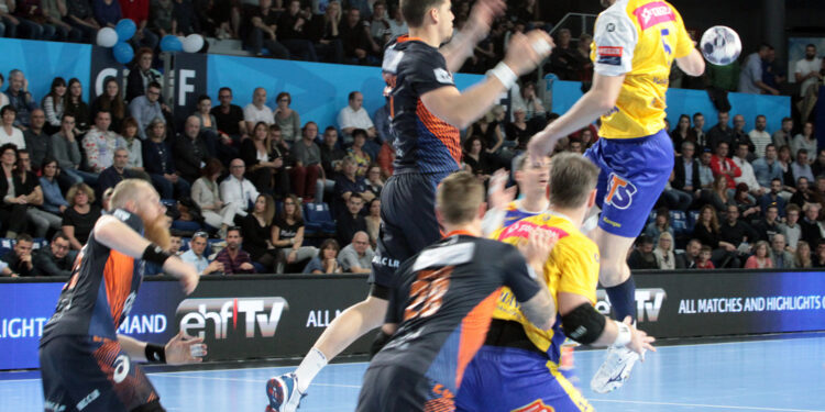 Montpellier HB – Vive Tauron Kielce / Krzysztof Bujnowicz / Radio Kielce