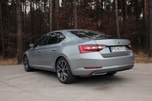 Skoda Superb / Robert Felczak / Radio Kielce