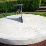 Jędrzejów. Ogród Czasu w muzeum im. Przypkowskich (17 maja 2017 r.) / Ewa Pociejowska - Gawęda / Radio Kielce