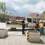 Montaż donic na kieleckim Rynku (16 maja 2017 r.) / Marzena Mąkosa / Radio Kielce