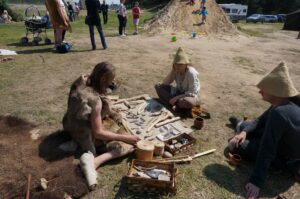 Rezerwat Rydno. Piknik archeologiczny (14 maja 2017 r.) / Tomasz Piwko / Radio Kielce