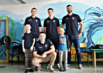 Bartosz Bućko, Krzysztof Antosik, Jakub Wachnik, fizjoterapeuta drużyny Dawid Gadula, Effector Kielce, szpital / EffeCtor Kielce